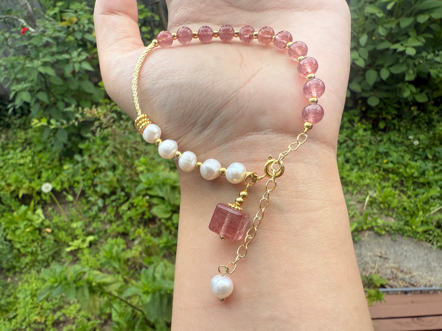 Strawberry Quartz & Pearl Crystal Bracelet