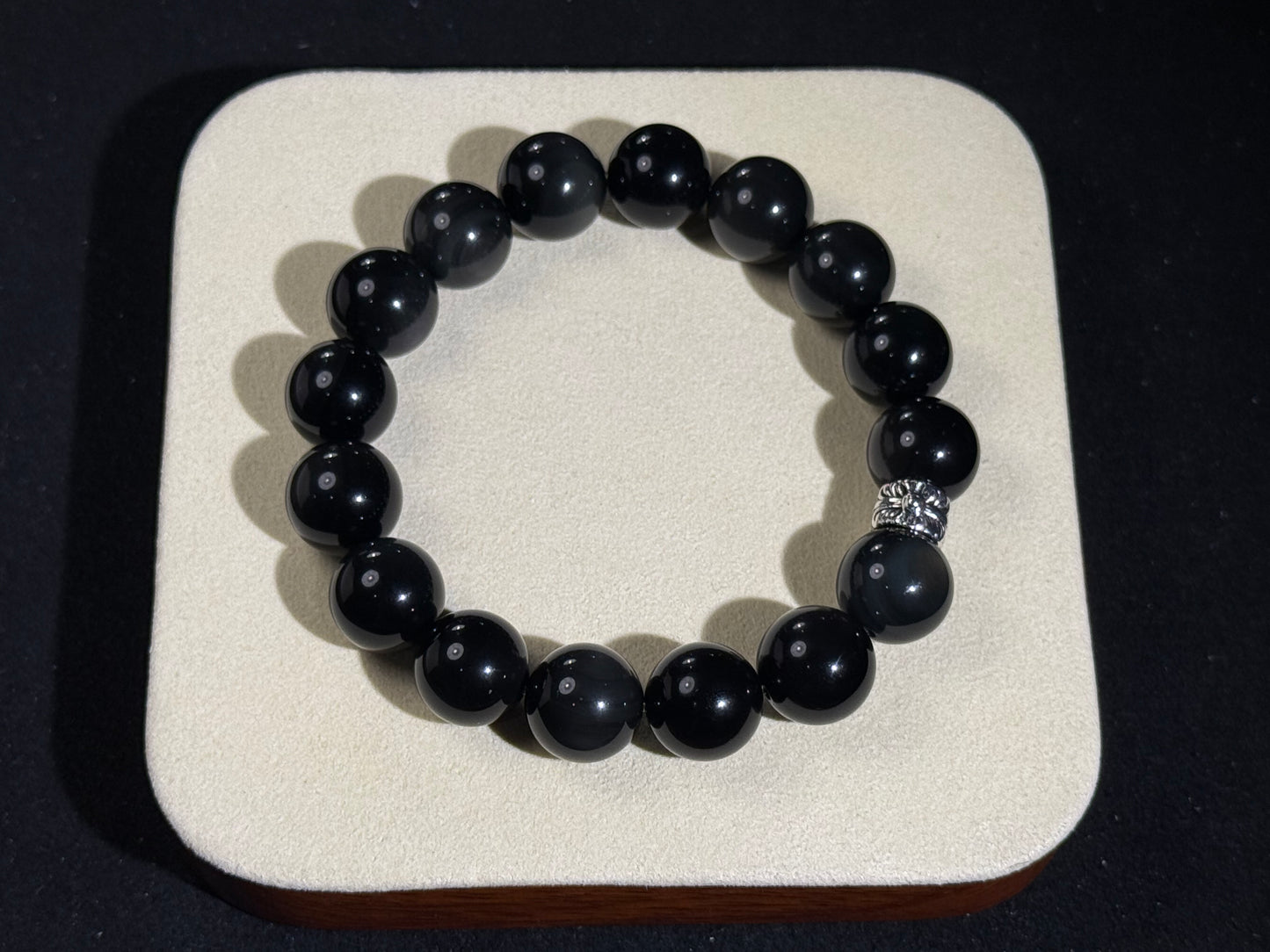 "Shadow Guardian" Obsidian Bracelet đ¤