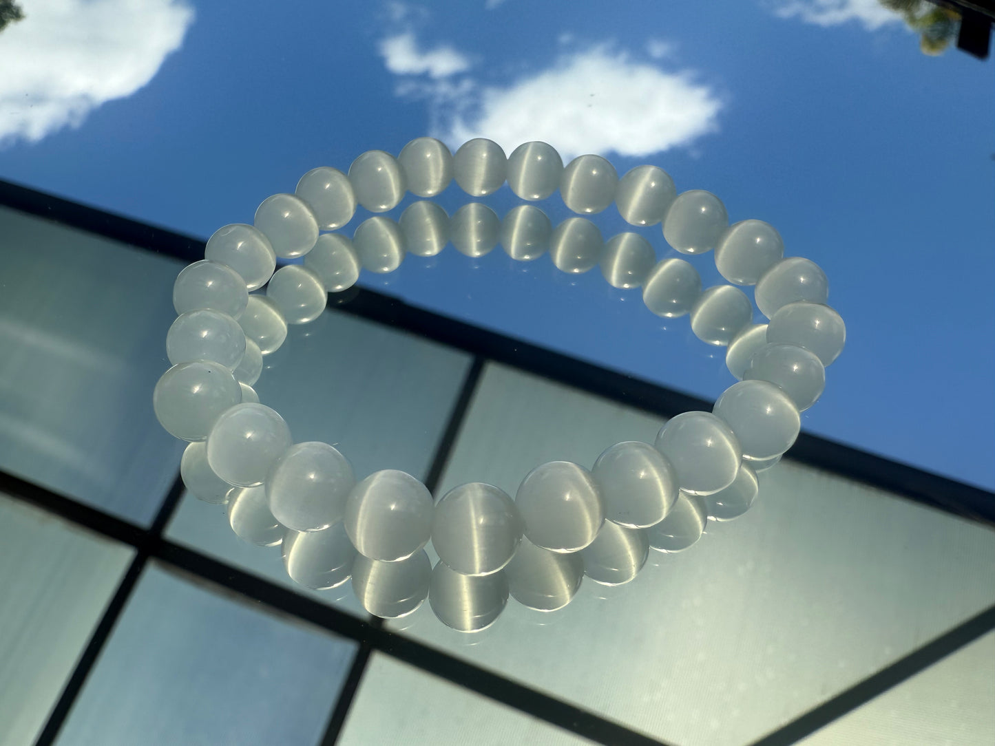 "Lunar Glow" White Cat’s Eye Bracelet