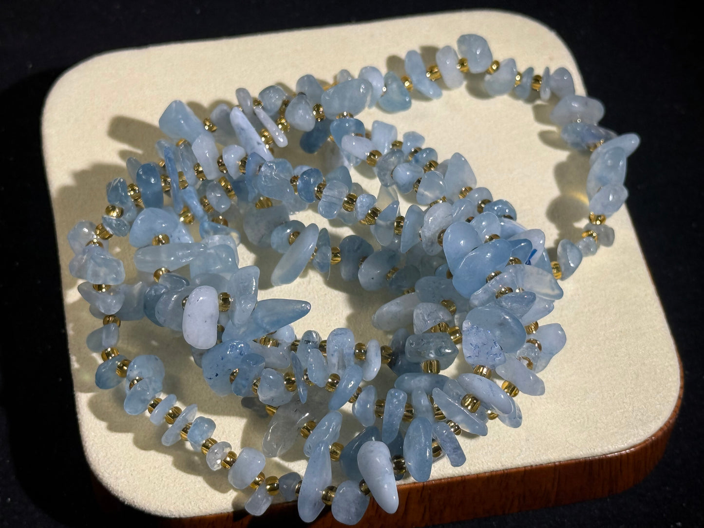 Pulsera de aguamarina de forma libre