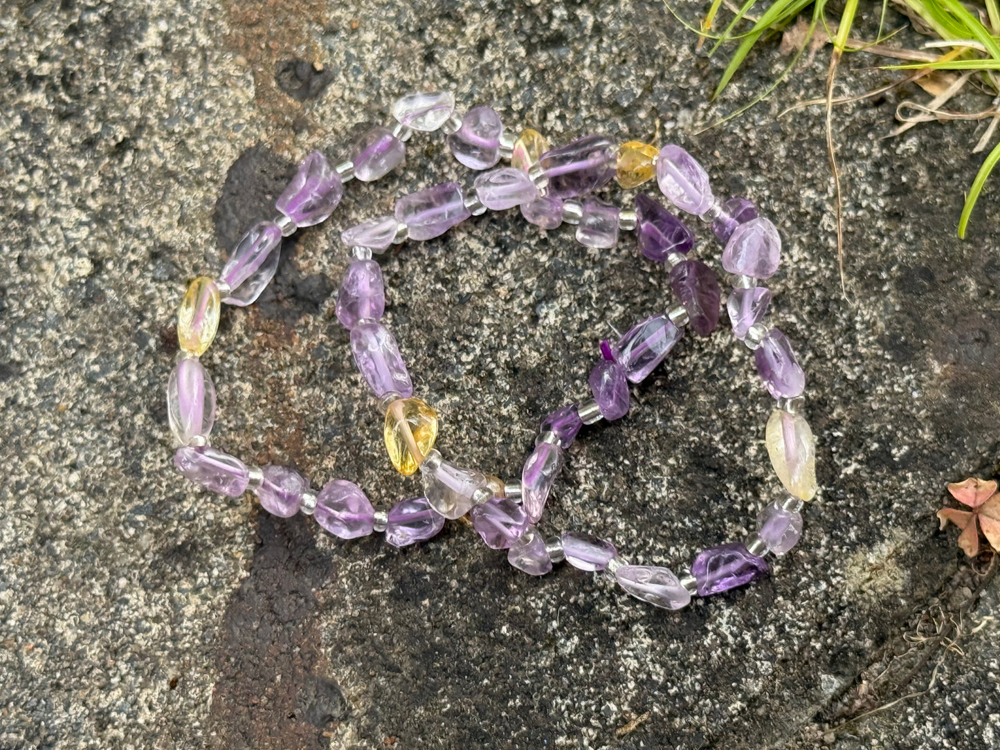 Pulsera de ametrina de forma libre