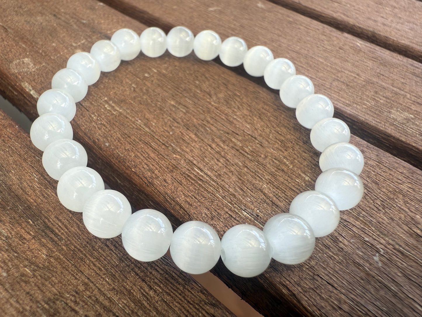 "Lunar Glow" White Cat’s Eye Bracelet