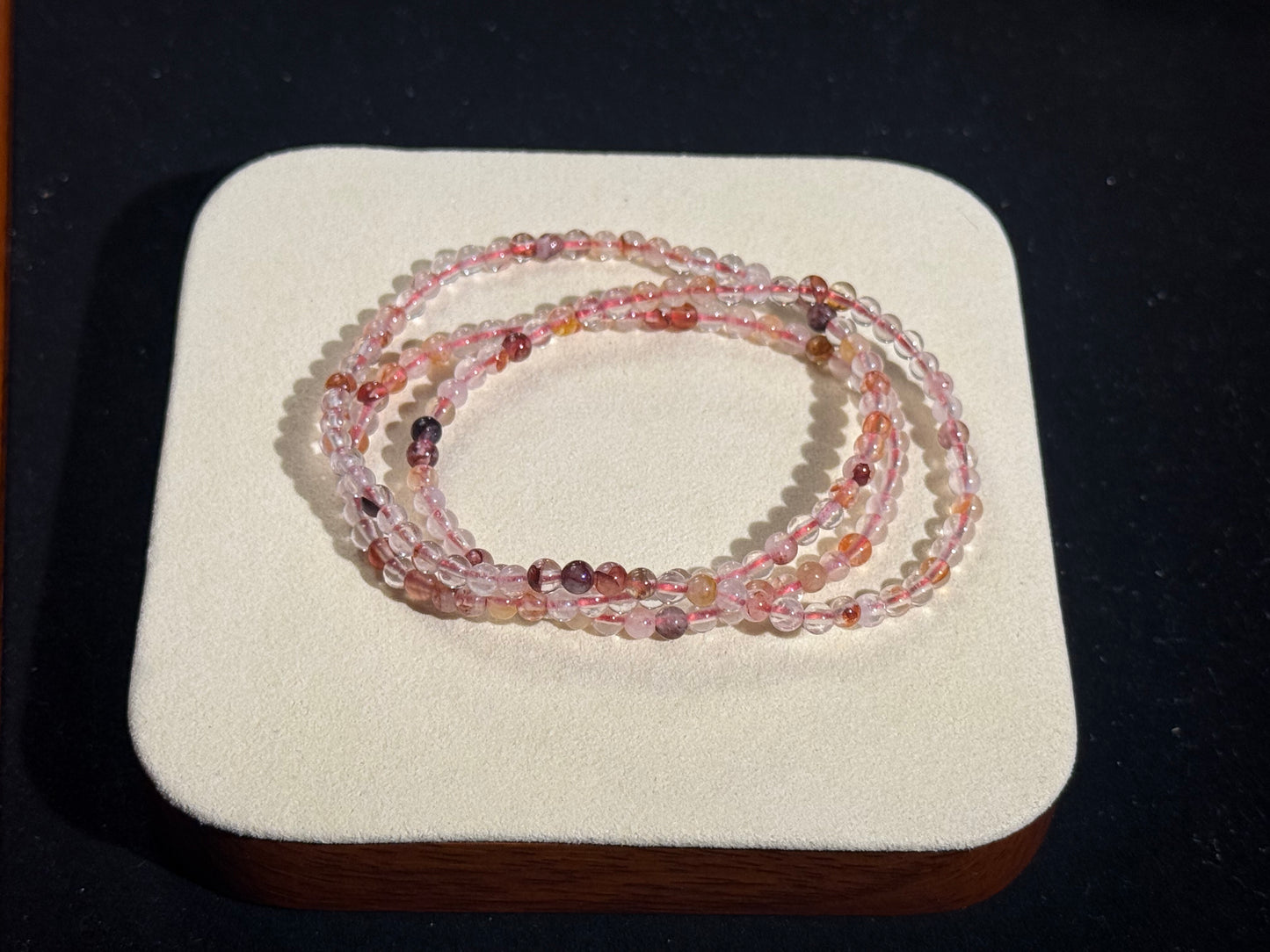 Pulsera multicircular de ágata flor roja