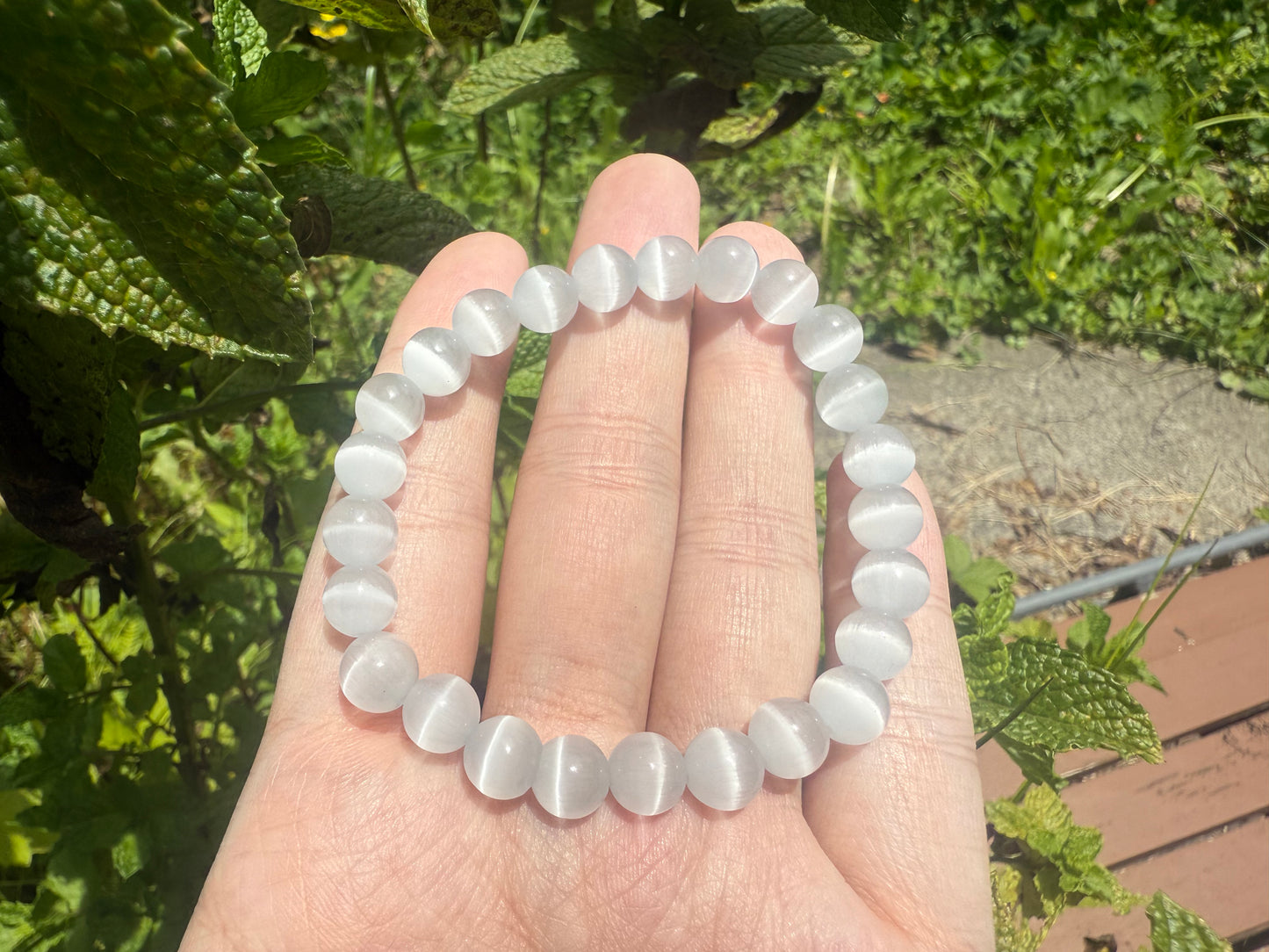 "Lunar Glow" White Cat’s Eye Bracelet