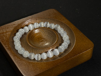 "Lunar Glow" White Cat’s Eye Bracelet